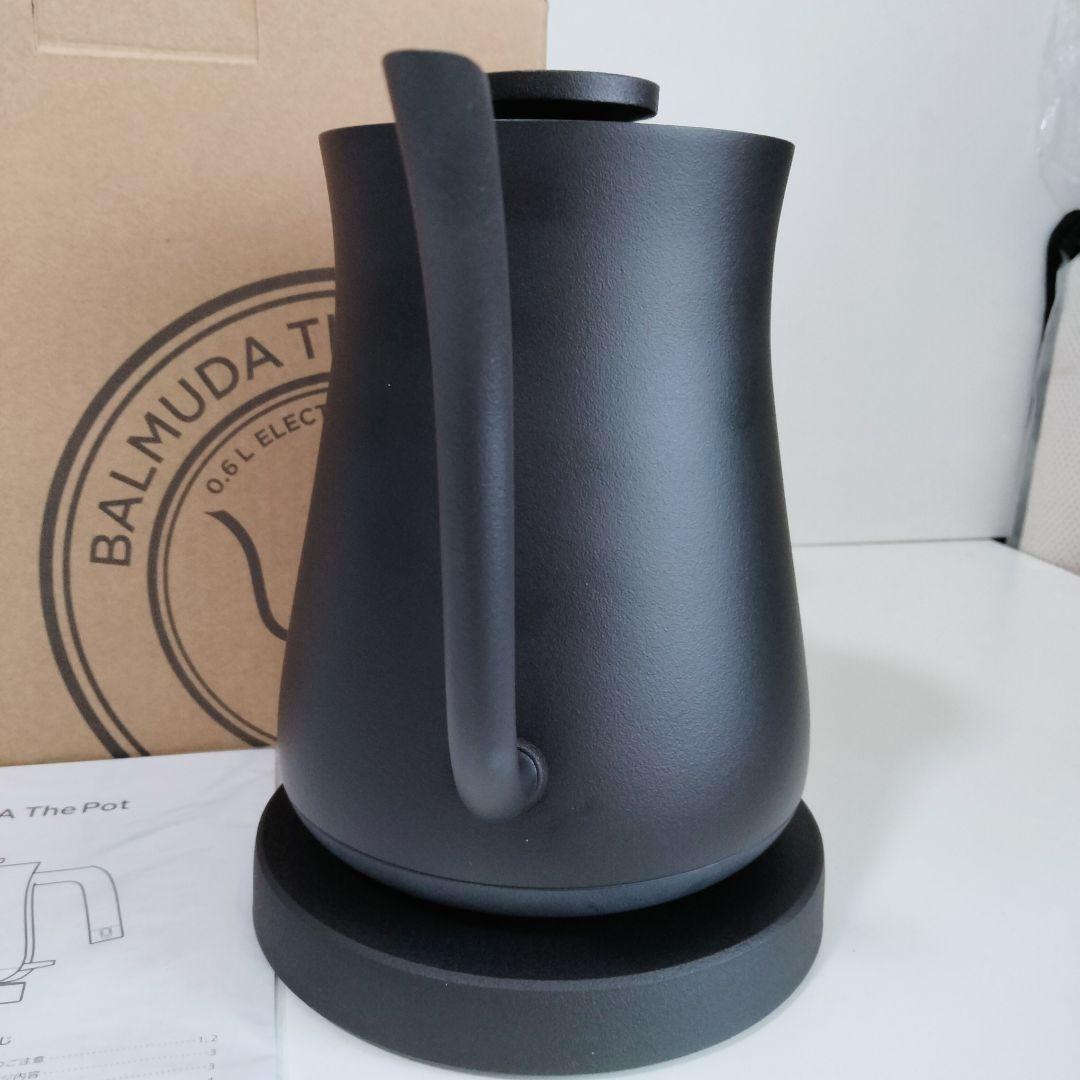 【未使用に近い】BALMUDA バルミューダ　電気ケトル　ブラック　702