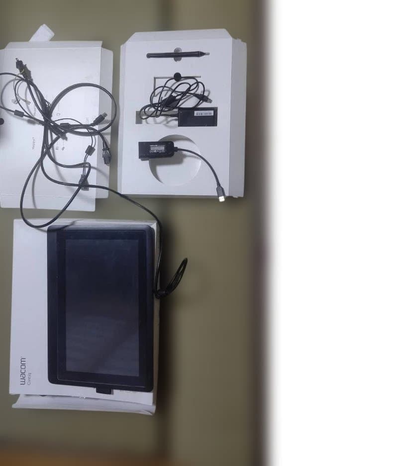 Wacom Cintiq 16 　動作確認済・おまけ付