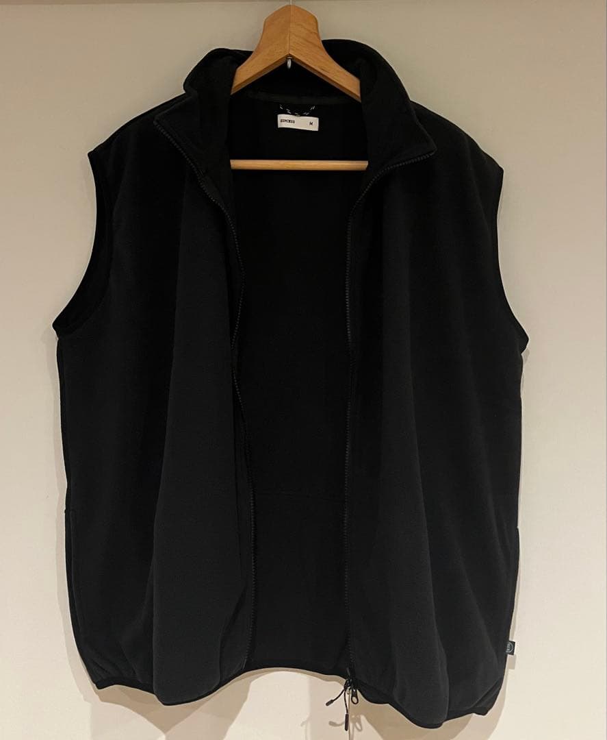 LUZ e SOMBRA（ルースイソンブラ） DOMINGOフリースベスト