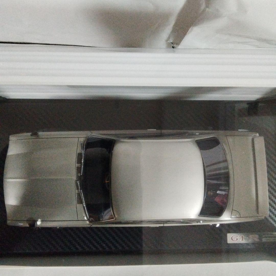 Nissan GT-R 1/18スケールモデル