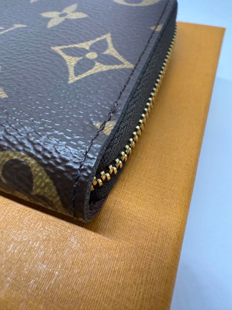 現行品 美品ルイヴィトン　ジッピー・ パース　モノグラム　財布