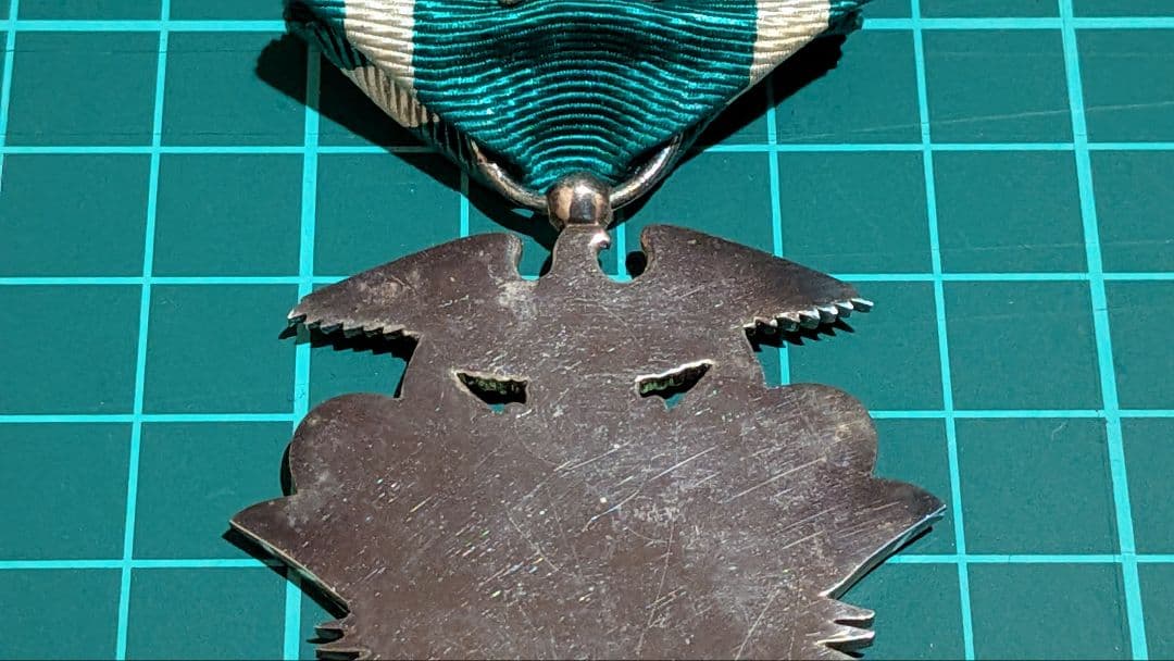 大日本帝国 旧日本軍記章 明治期 功七級金鵄勲章