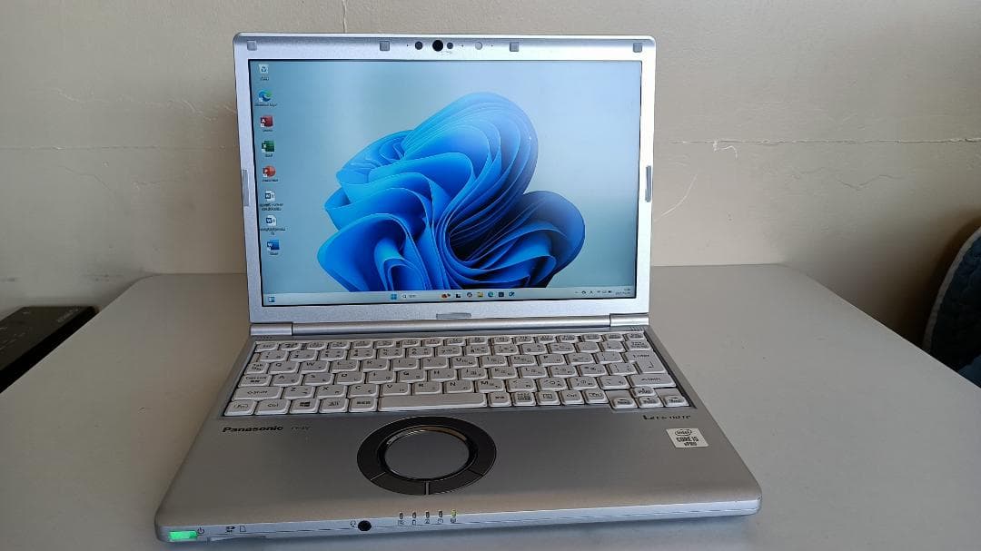 ノートパソコン Panasonic CF-SV第10世代 Core i5 SSD