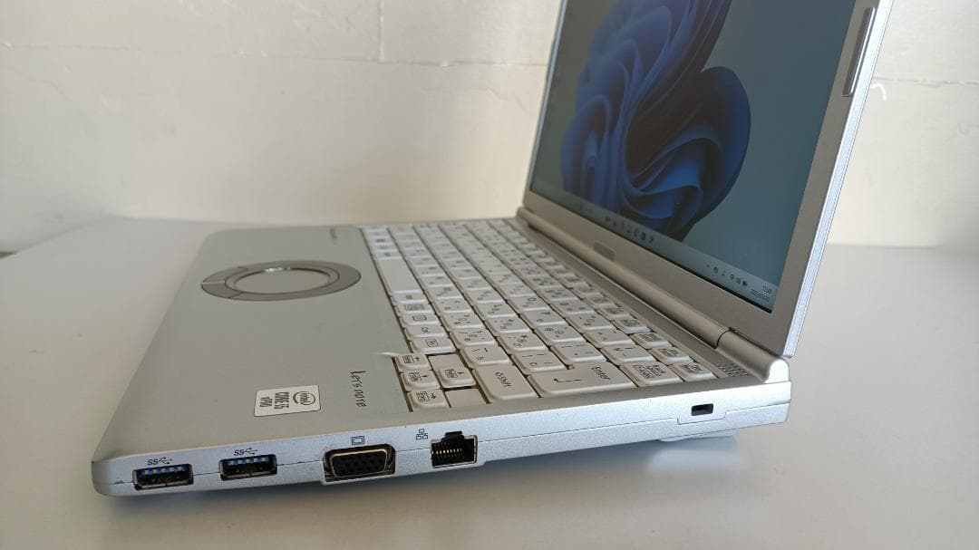 ノートパソコン Panasonic CF-SV第10世代 Core i5 SSD