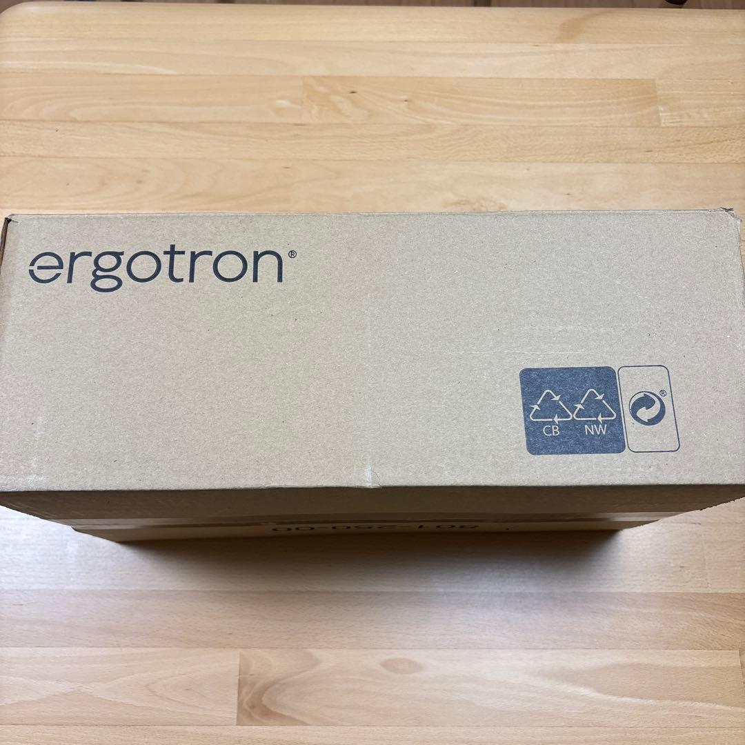 エルゴトロンLX モニターアーム34インチ（~11.3kg)まで VESA対応