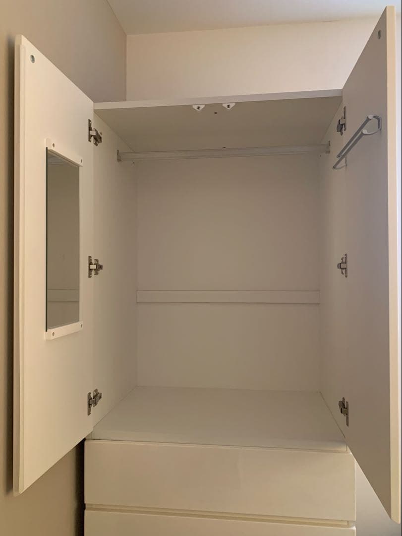 ニトリ　ブレザータンス(ポルテD)ホワイト