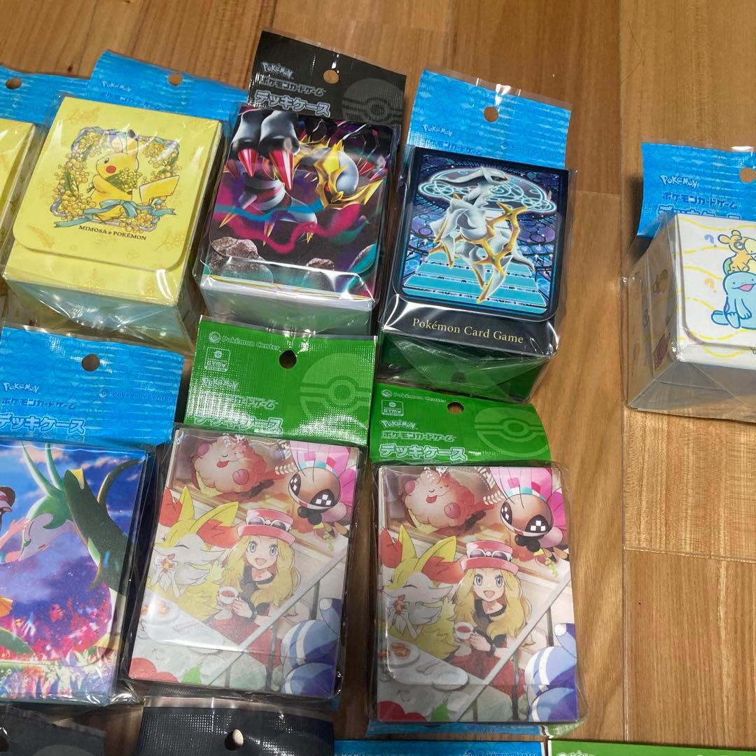 ポケモンカード　デッキシールドとデッキケース25点まとめ売り