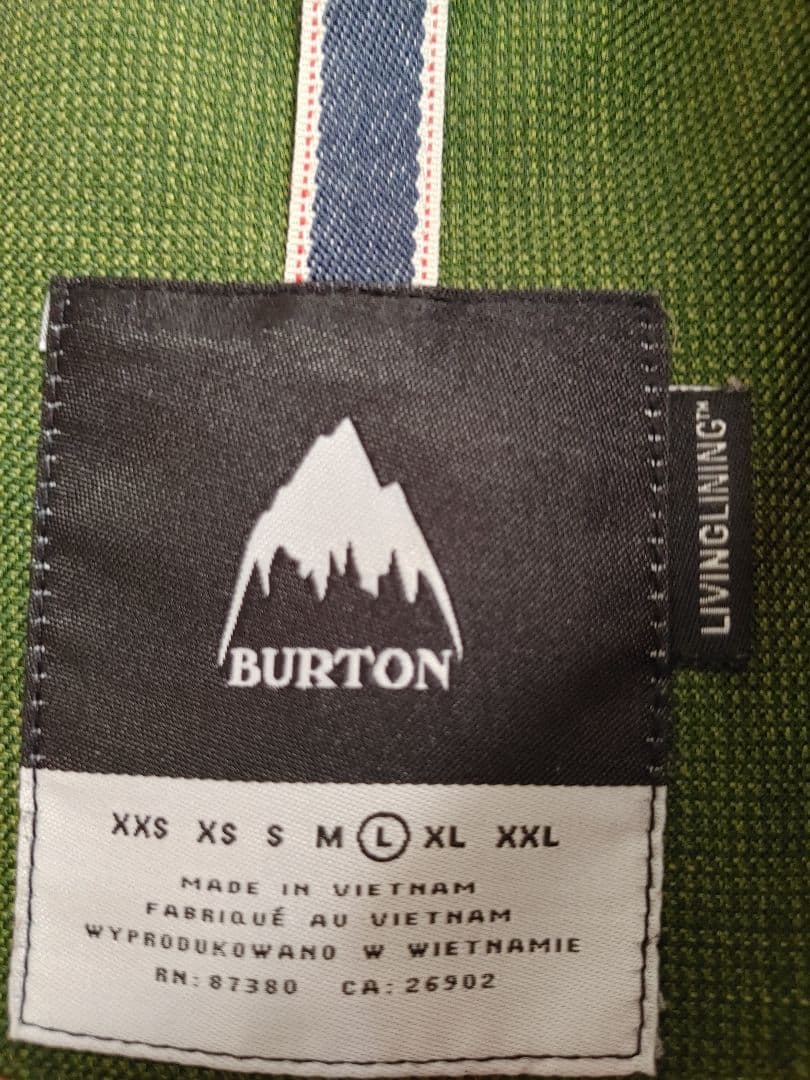 BURTON フード付きグリーンジャケット
