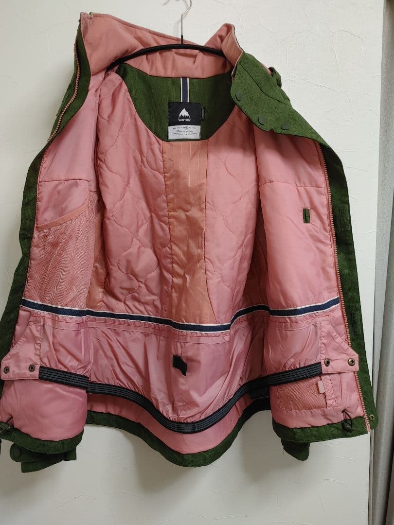 BURTON フード付きグリーンジャケット