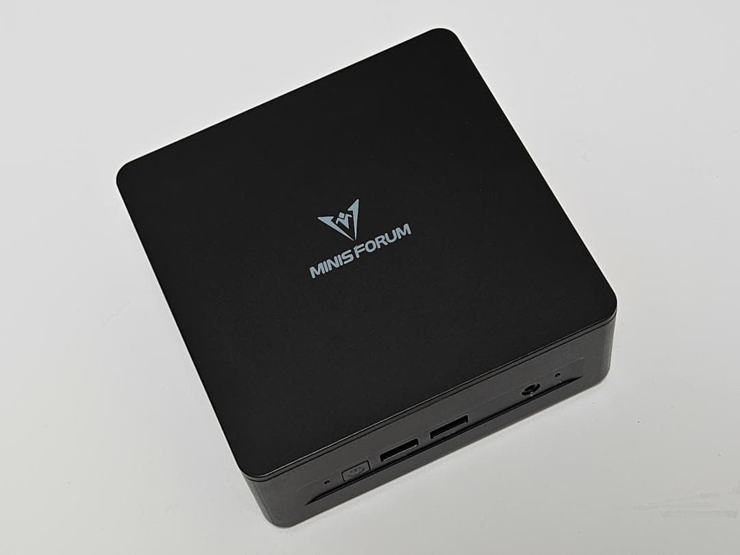 MINISFORUM UM760 Slim (RAM増設済み)