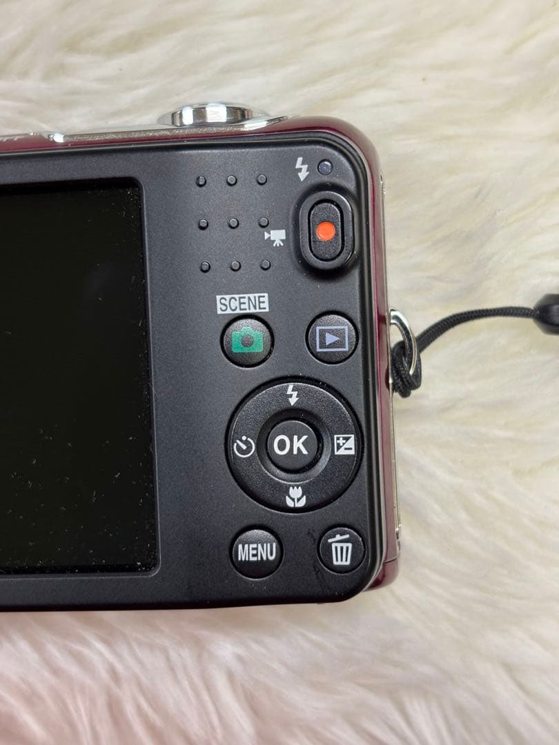 美品ニコンNikon COOLPIX L30 赤