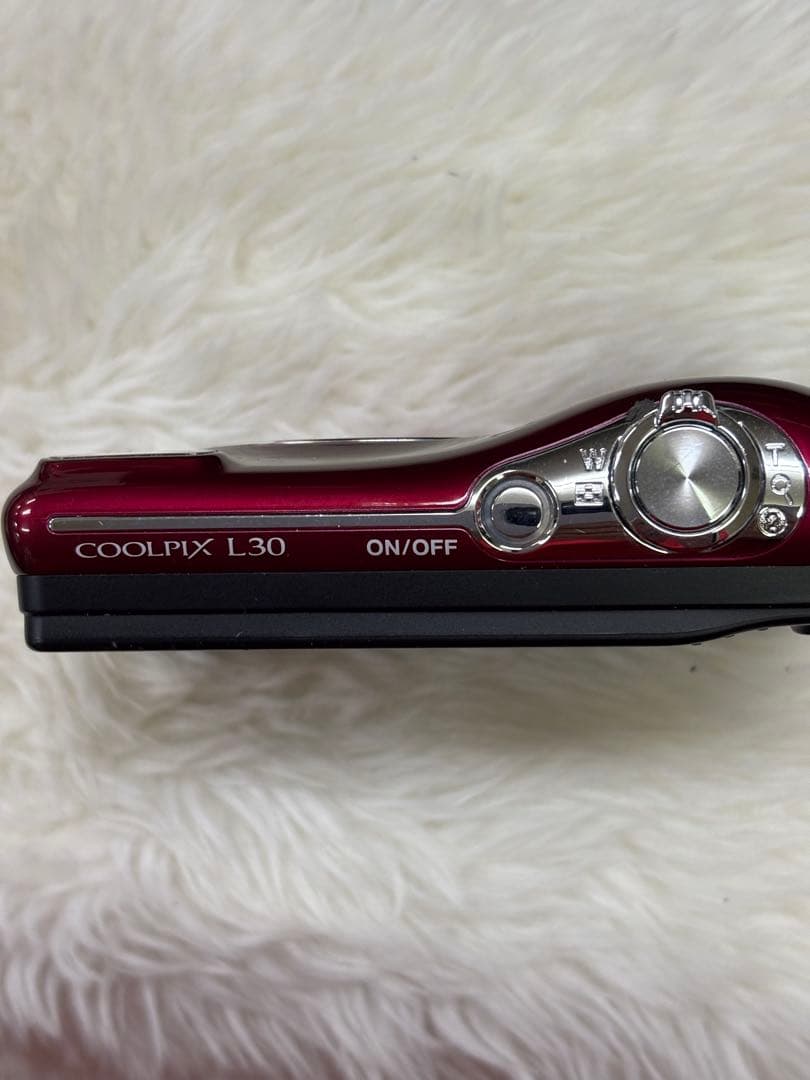 美品ニコンNikon COOLPIX L30 赤