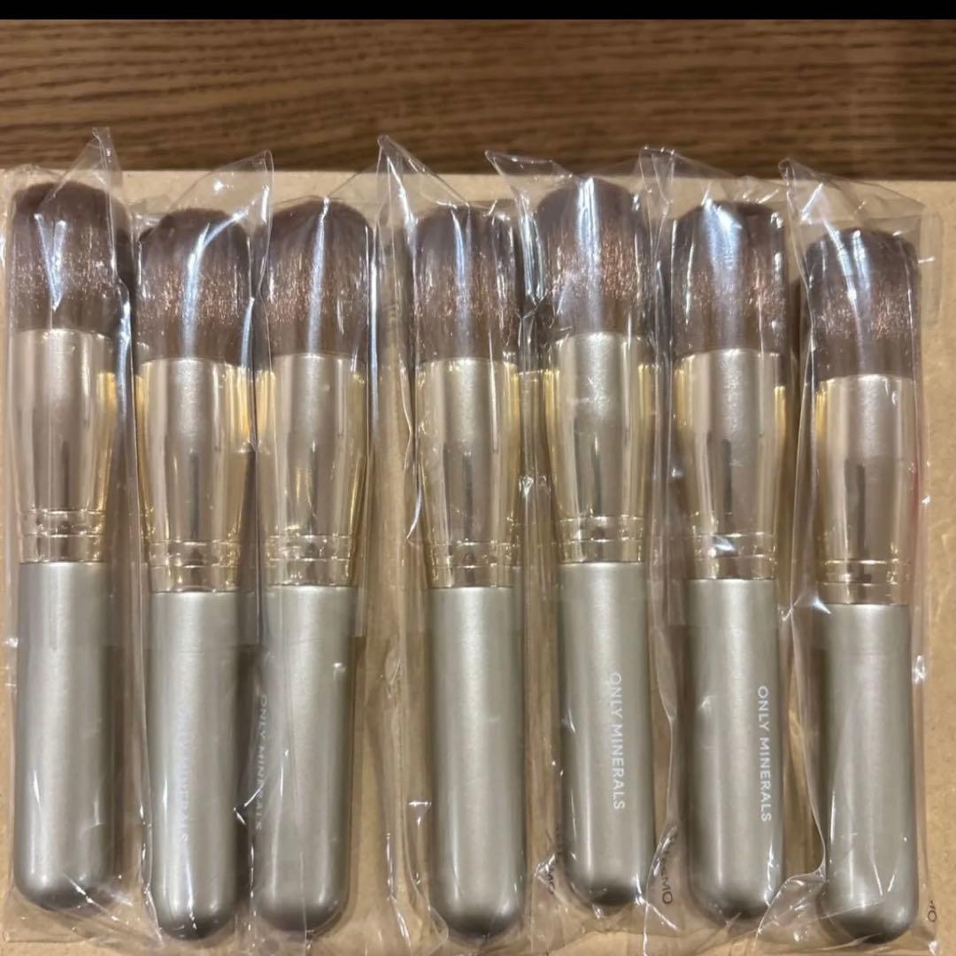 オンリーミネラル　ファンデーションブラシ　7本　新品未開封