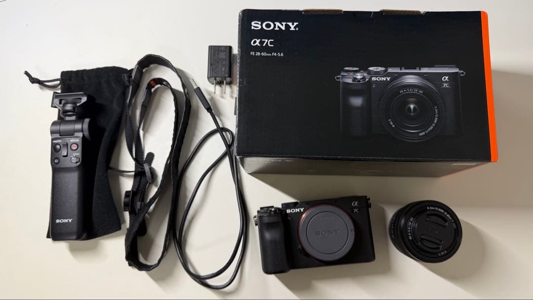 ［セット］美品Sony α7C ズームレンズキット +純正シューティンググリップ