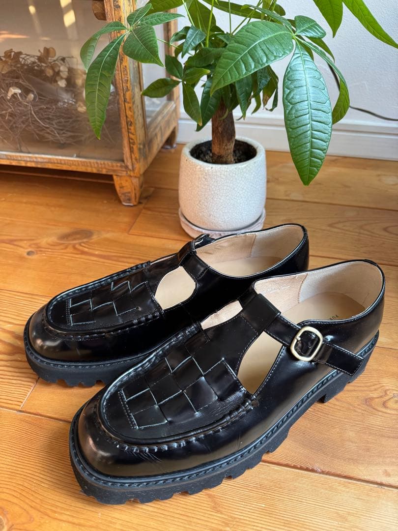 KURASHI & TRIPS Tストラップシューズ25.5cm