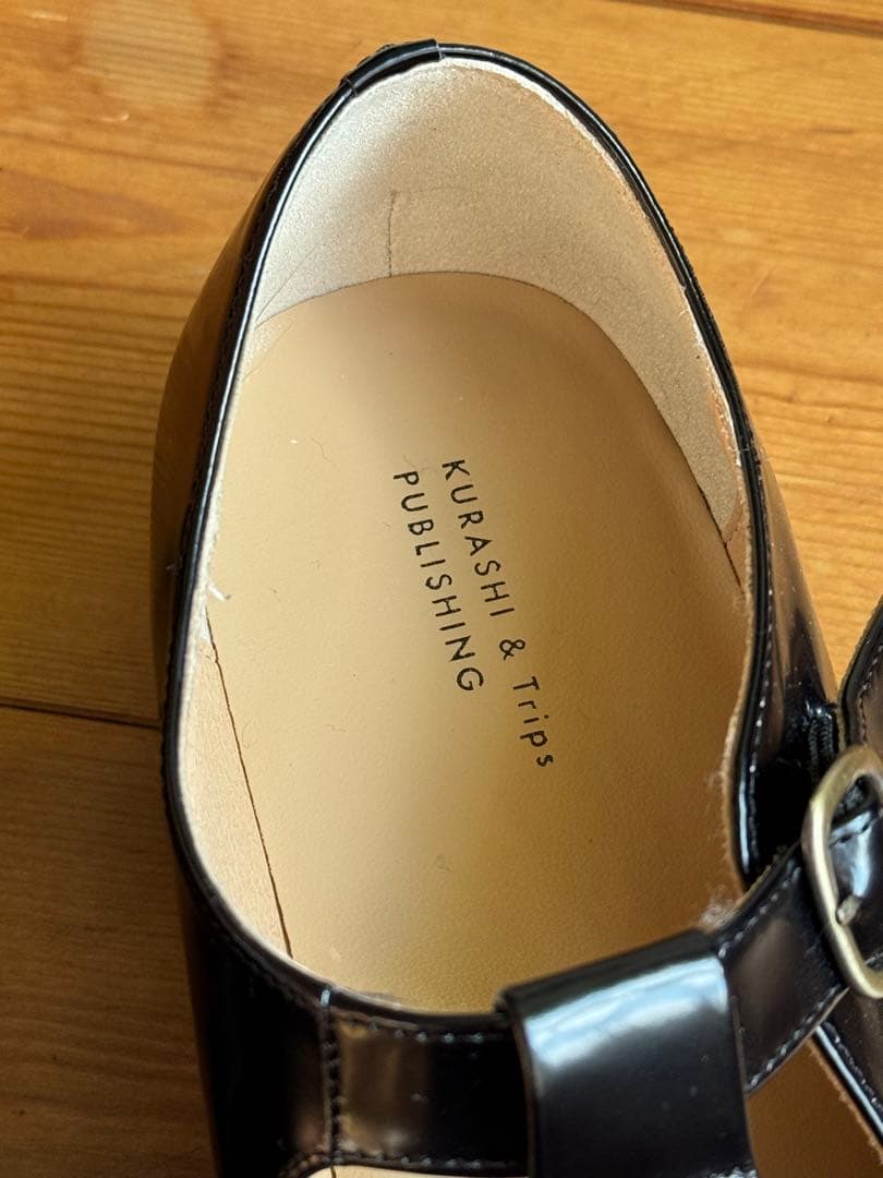 KURASHI & TRIPS Tストラップシューズ25.5cm