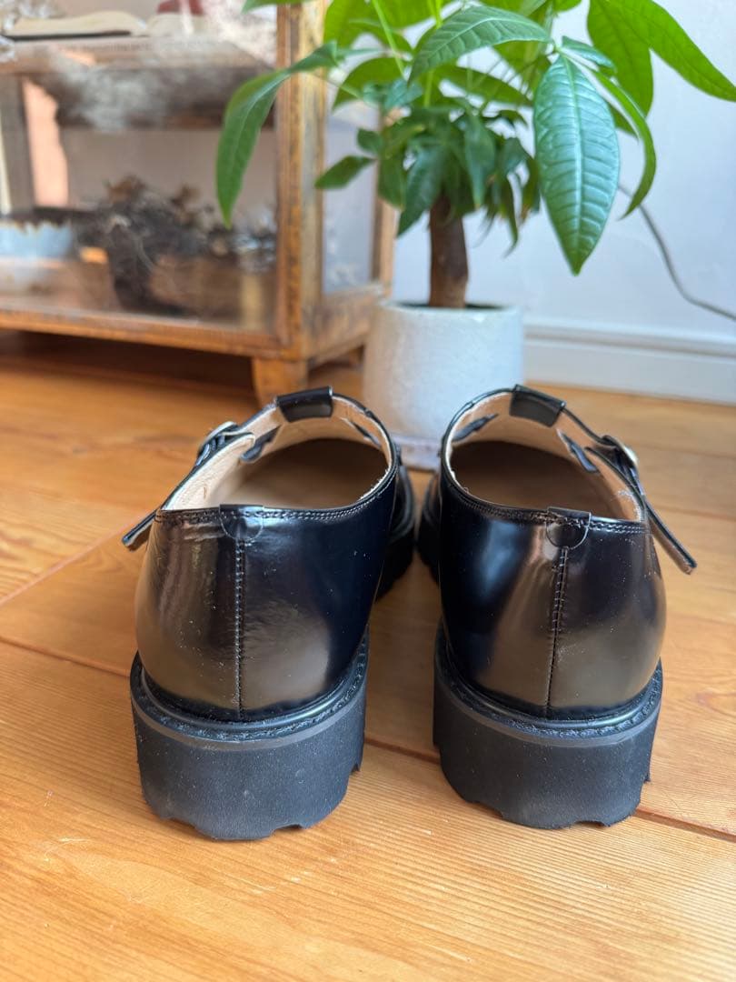 KURASHI & TRIPS Tストラップシューズ25.5cm