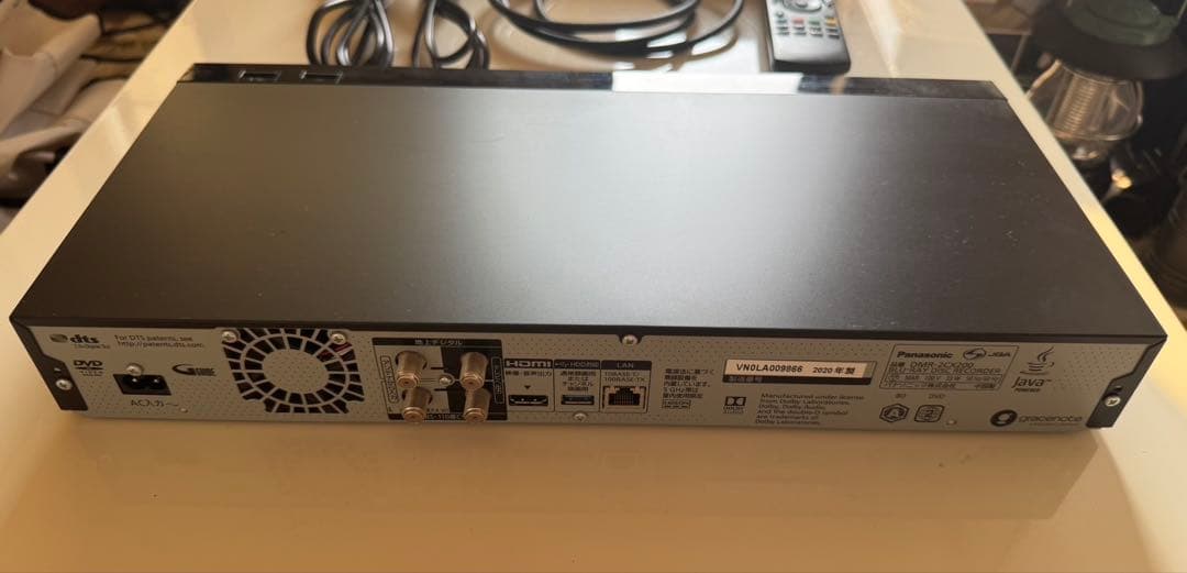 2020年製Panasonic DMR-2CX200 Blu-rayレコーダー