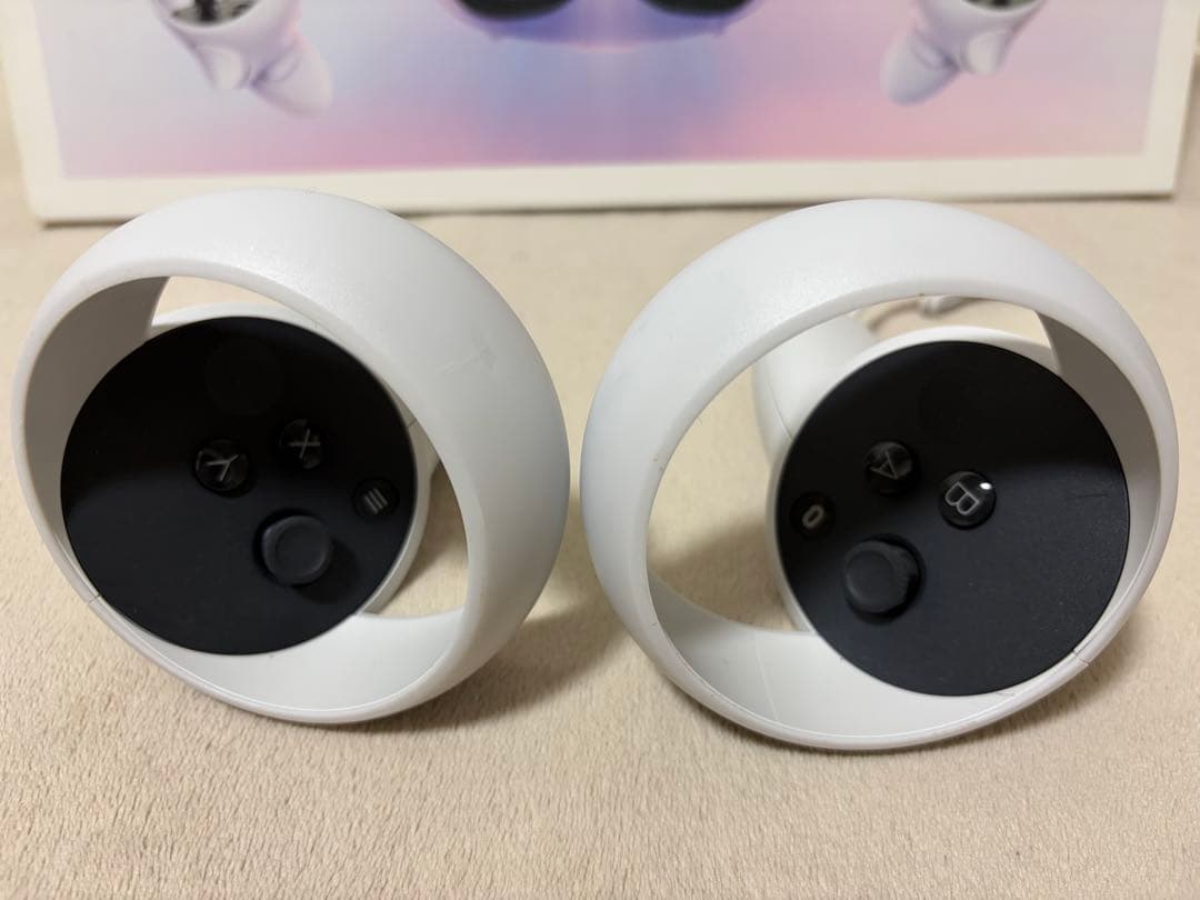  Quest 2 VRヘッドセット 本体と付属品