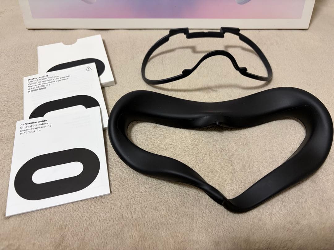  Quest 2 VRヘッドセット 本体と付属品