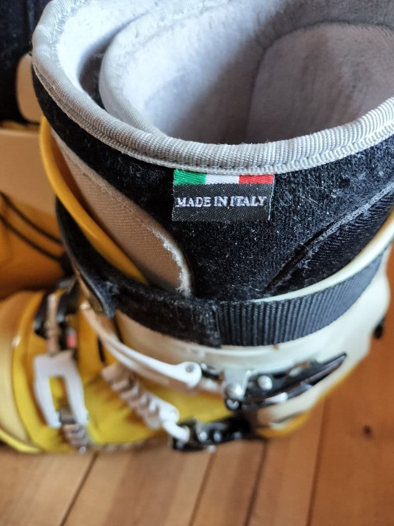 テレマークスキーNTN　板　ビィンディング　ブーツのセット