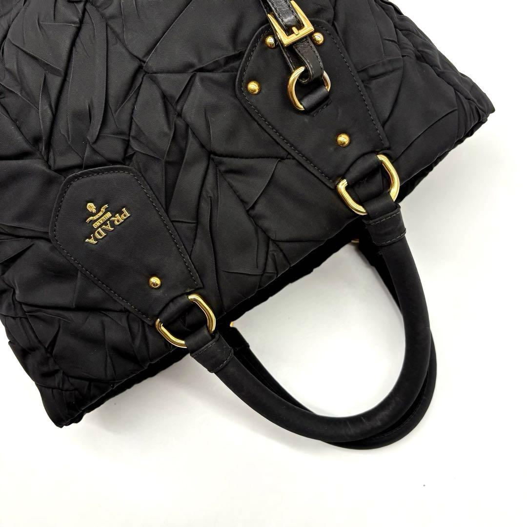 【使用感少】プラダ ハンドバッグ 2way メタルロゴ キルティング ナイロン