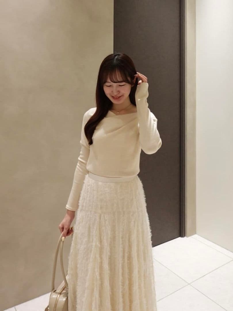 即完 ココディール 新品タグ付 アシメネックオフショルダーカットソー ベージュ