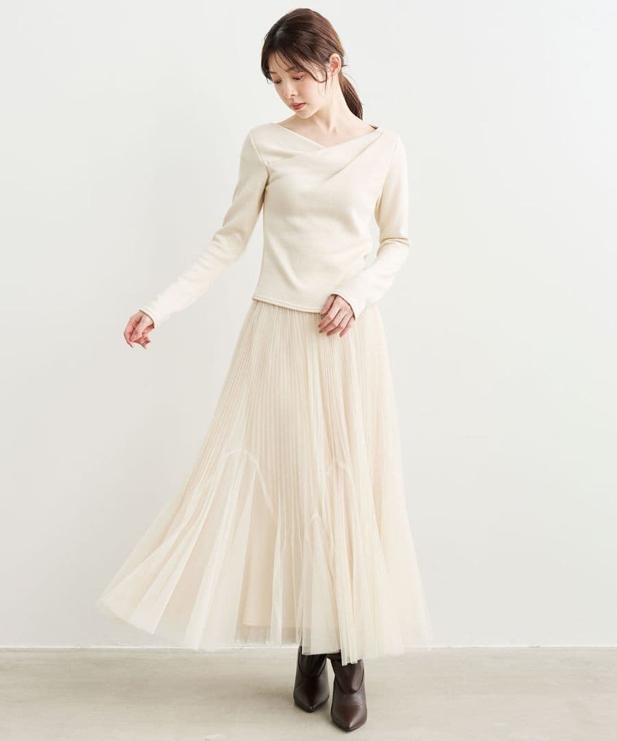 即完 ココディール 新品タグ付 アシメネックオフショルダーカットソー ベージュ