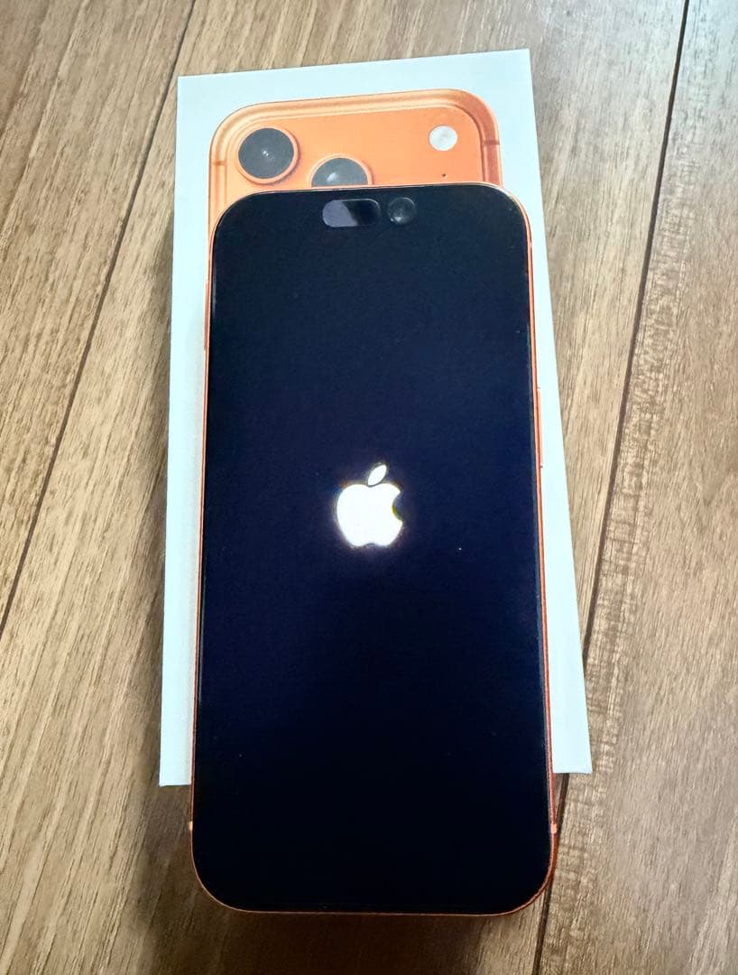 週末特別値下げ　ほぼ新品iPhone17pro 256GB コズミックオレンジ