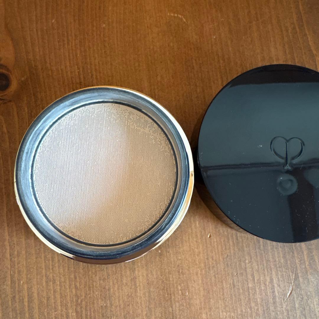 クレ・ド・ポーボーテ プードルトランスパラント フェイスパウダー