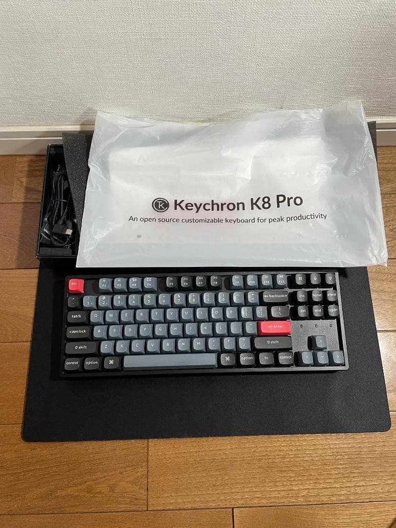Keychron K8Pro RGBバックライトアルミフレーム赤軸　おまけつき