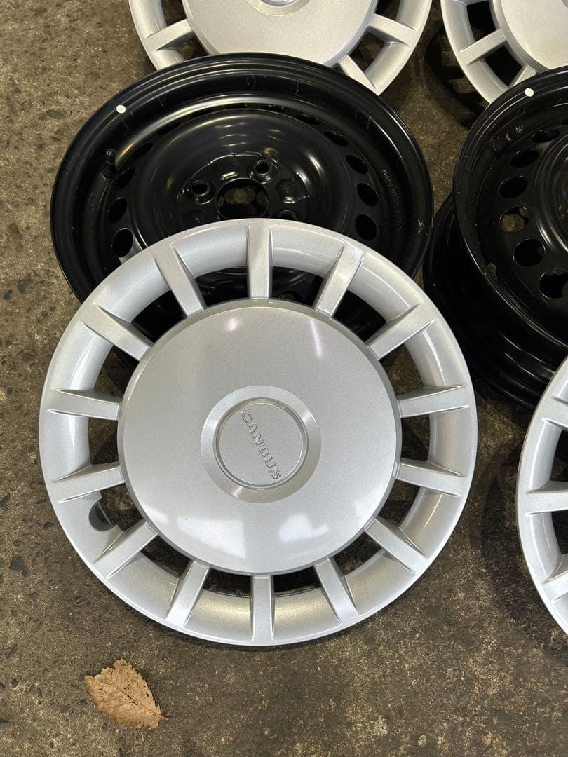 ムーヴキャンパス　純正ホイール