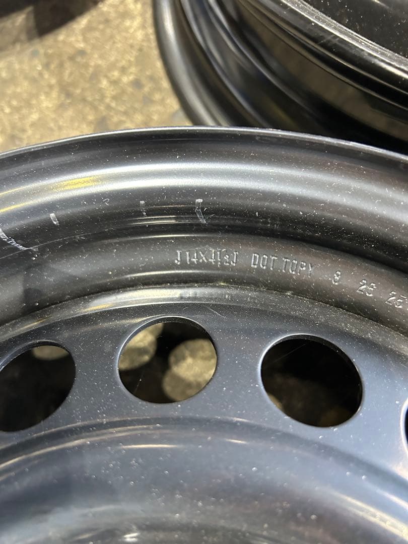 ムーヴキャンパス　純正ホイール