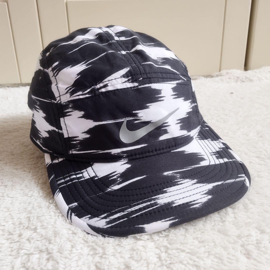人気 Nike AW84 DRI-FIT キャップ ホワイト ✕ ブラック レア