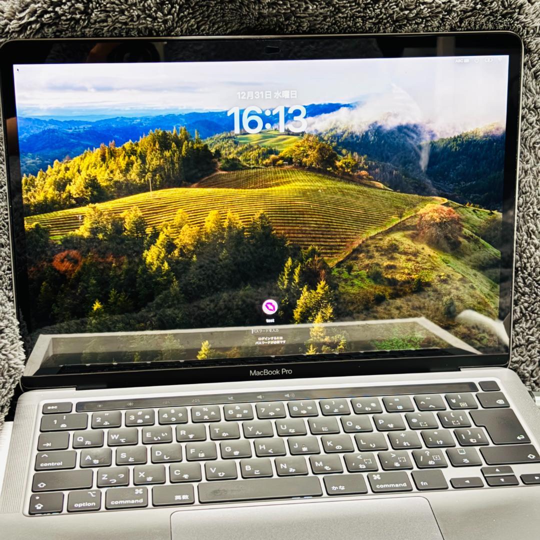 【美品】MacBook Pro 13インチ i7 16G 512GB A2251