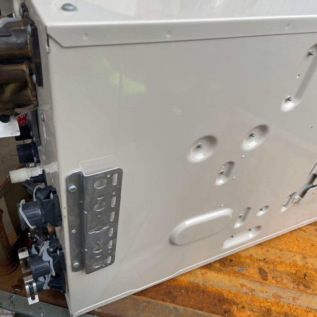 中古　リンナイ給湯暖房熱源機RUFH-A2400AU2-3 12A13A都市ガス