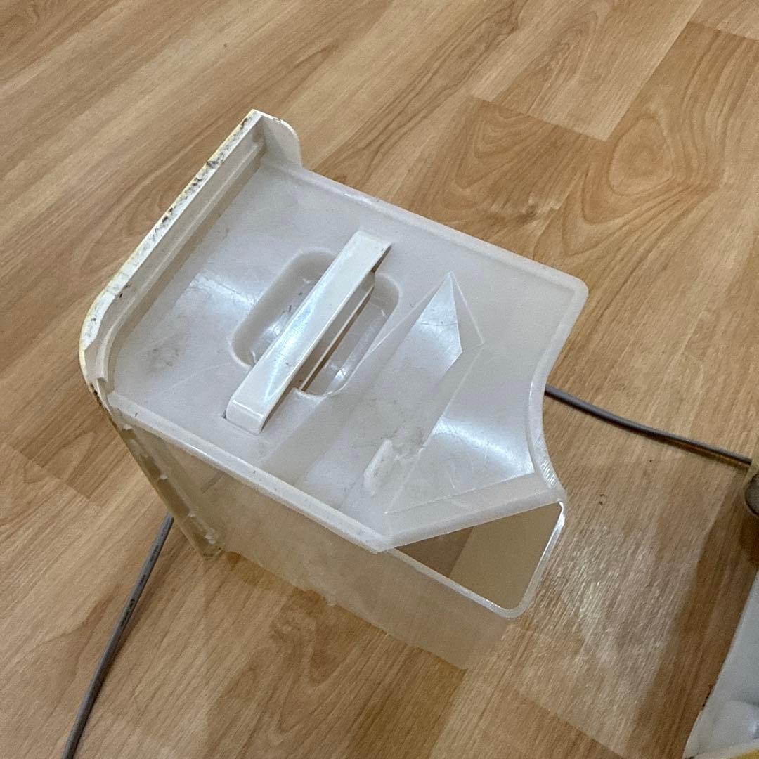 SHARP 除湿機 衣類乾燥　CV-H180 プラズマクラスター2018年製