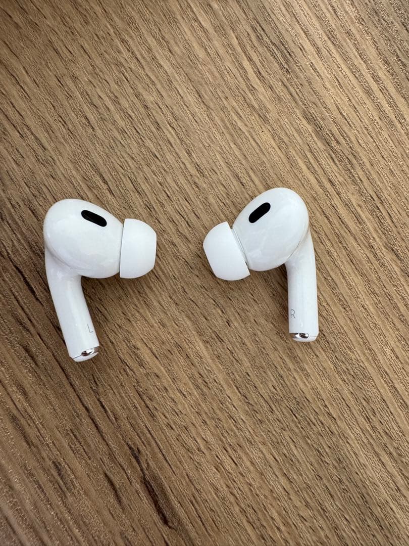 AirPods Pro2 充電ケース付き　第二世代