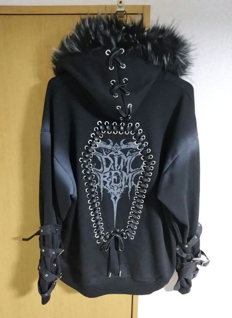 DimMoire REFLEM 超ハトメファーフードパーカー 黒