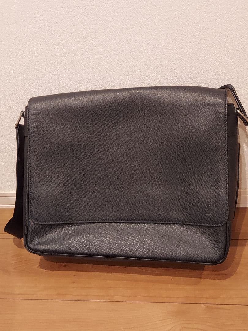 S*'様 ルイヴィトン タイガ ロマンMM ショルダーバッグ レザー