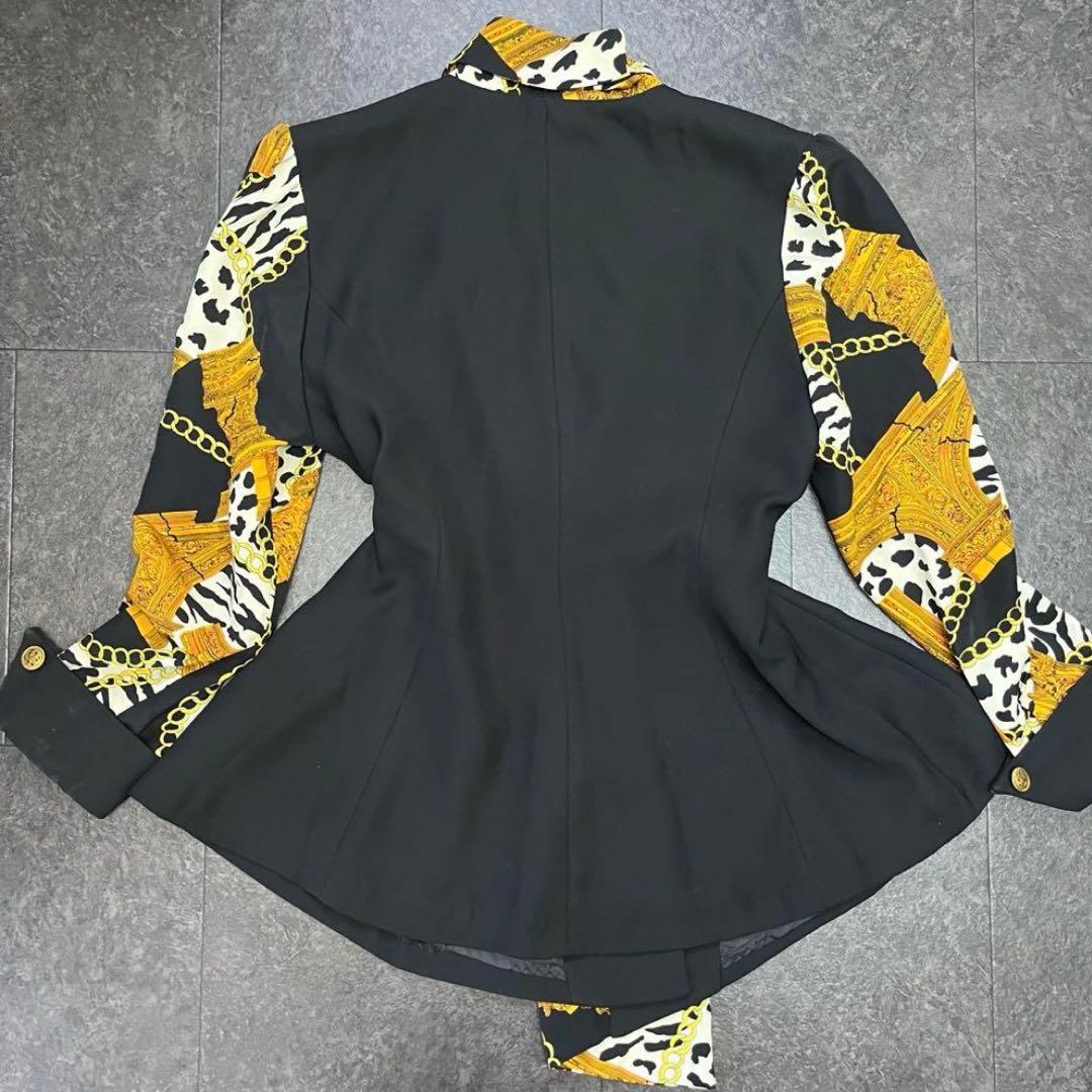 Livre claire -II- スカーフ柄シフォンオシャレジャケット