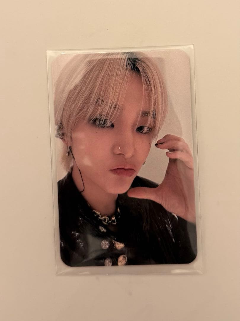 Treasure 上海 pop up トレカ ジフン