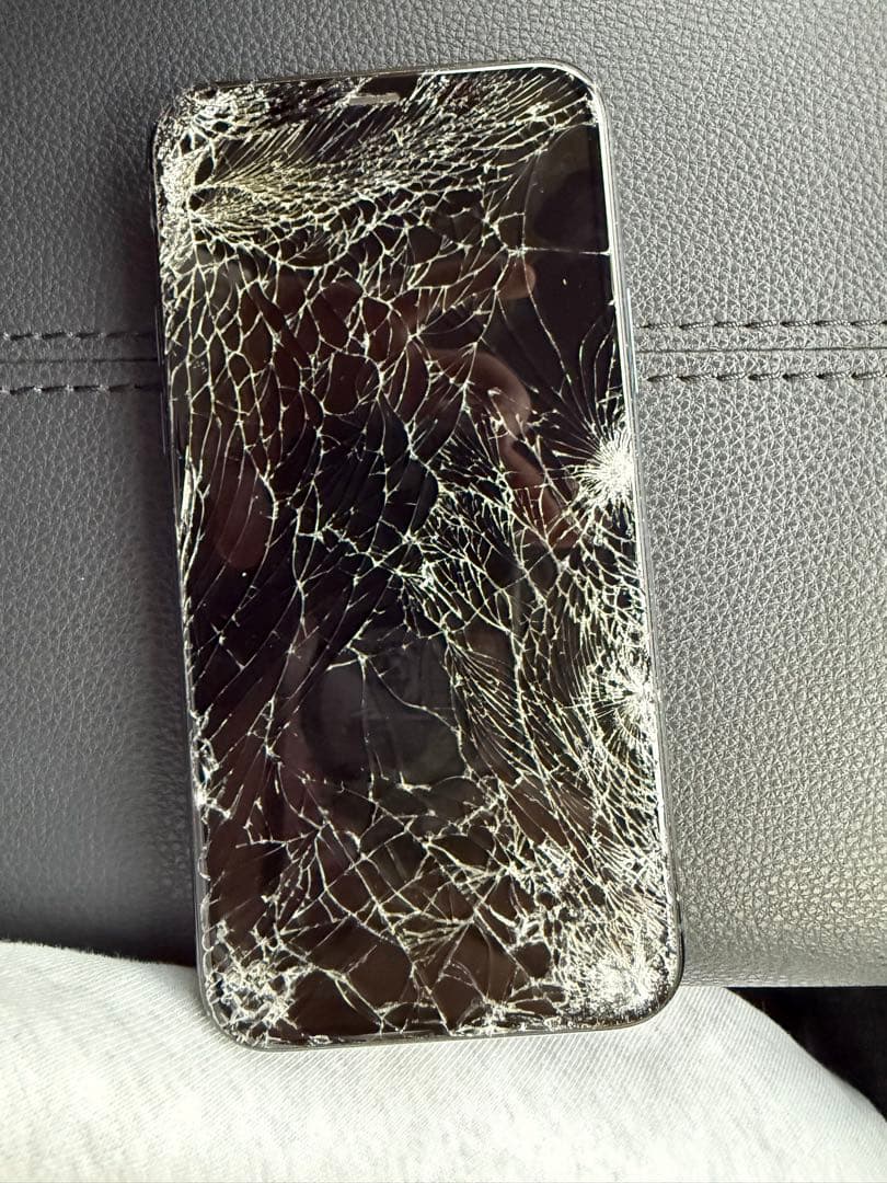 iPhone11プロ スペースグレイ ジャンク