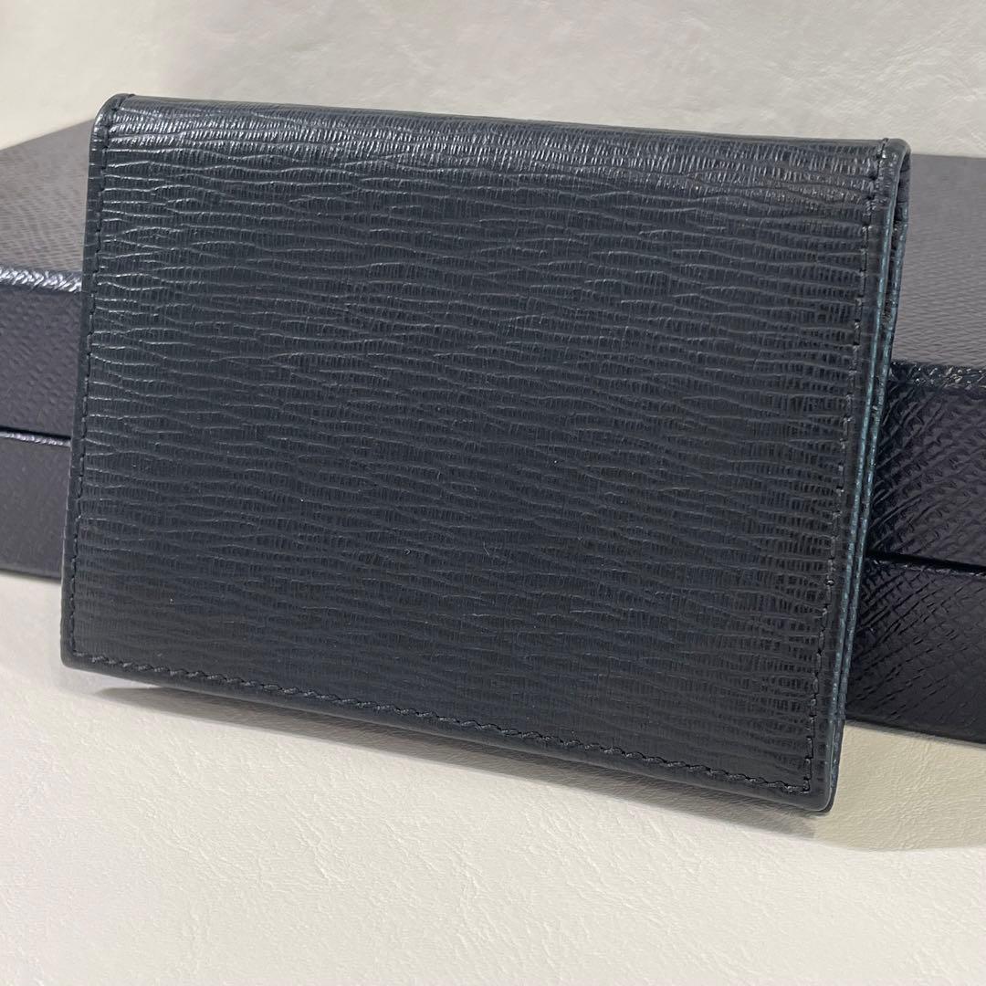 美品　フェラガモ　ガンチーニ　名刺入れ　黒　赤　カードケース　パスケース