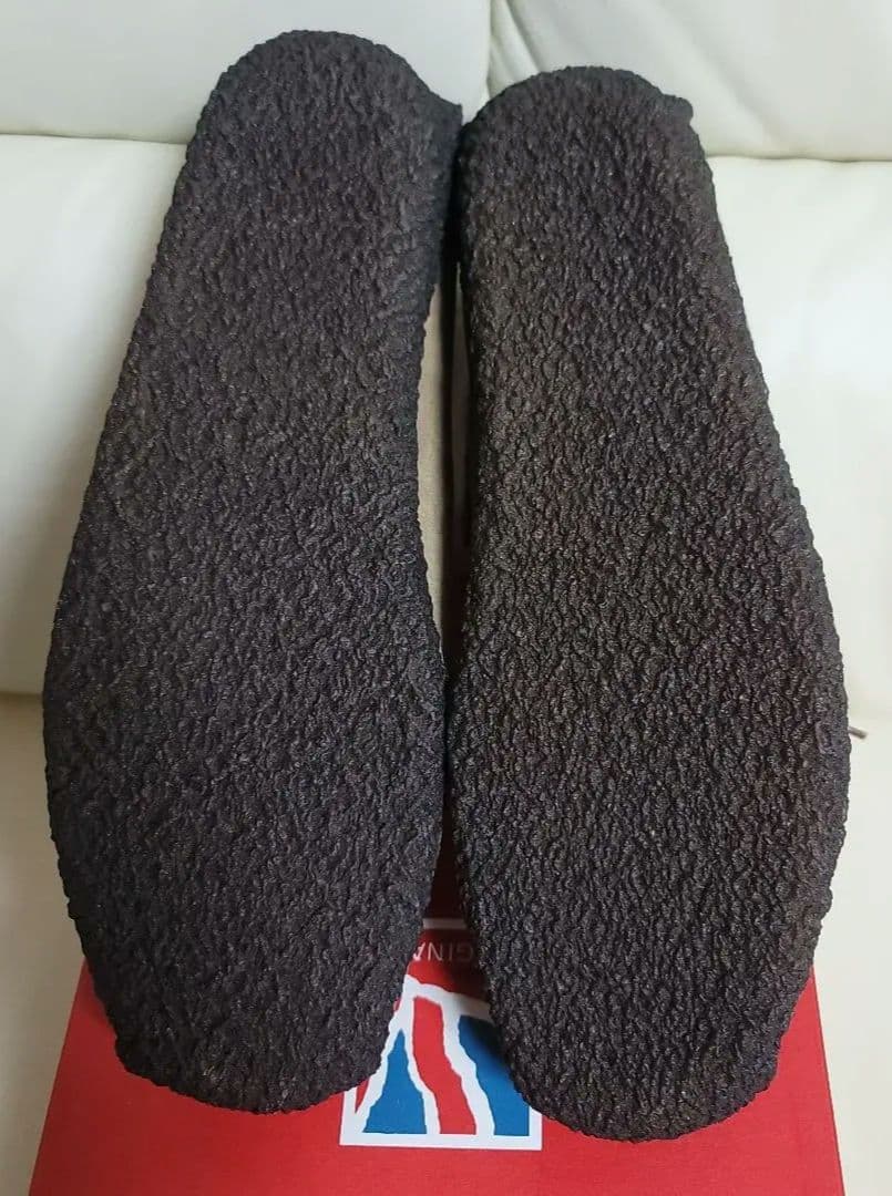 新品未使用タグ付きクラークスClarksワラビーナタリー25.5cm