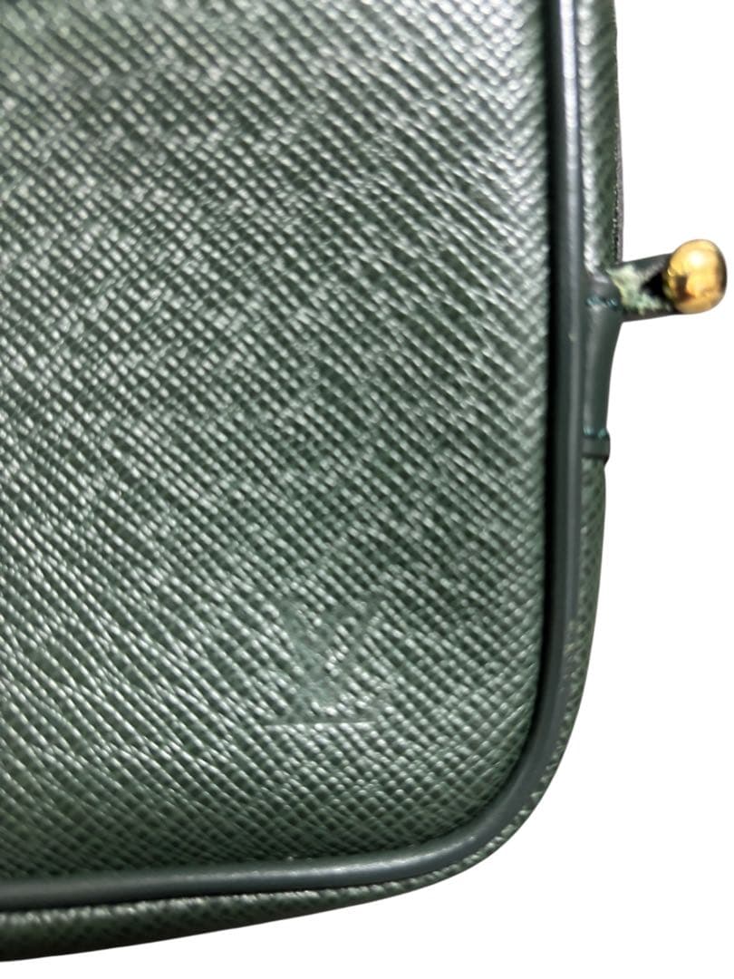 ルイヴィトン セカンドバッグ グリーン ゴールド金具