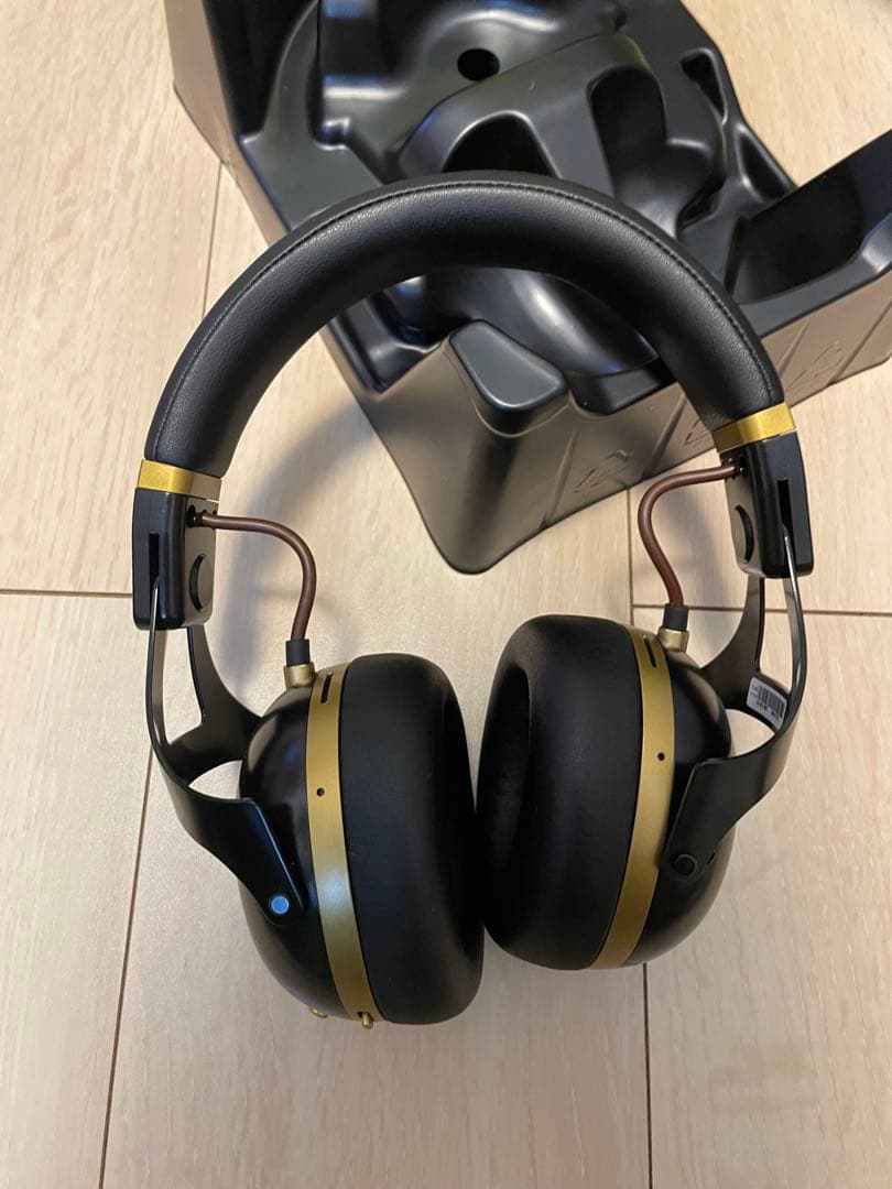 VH-Q1 ブラック ワイヤレスヘッドホン