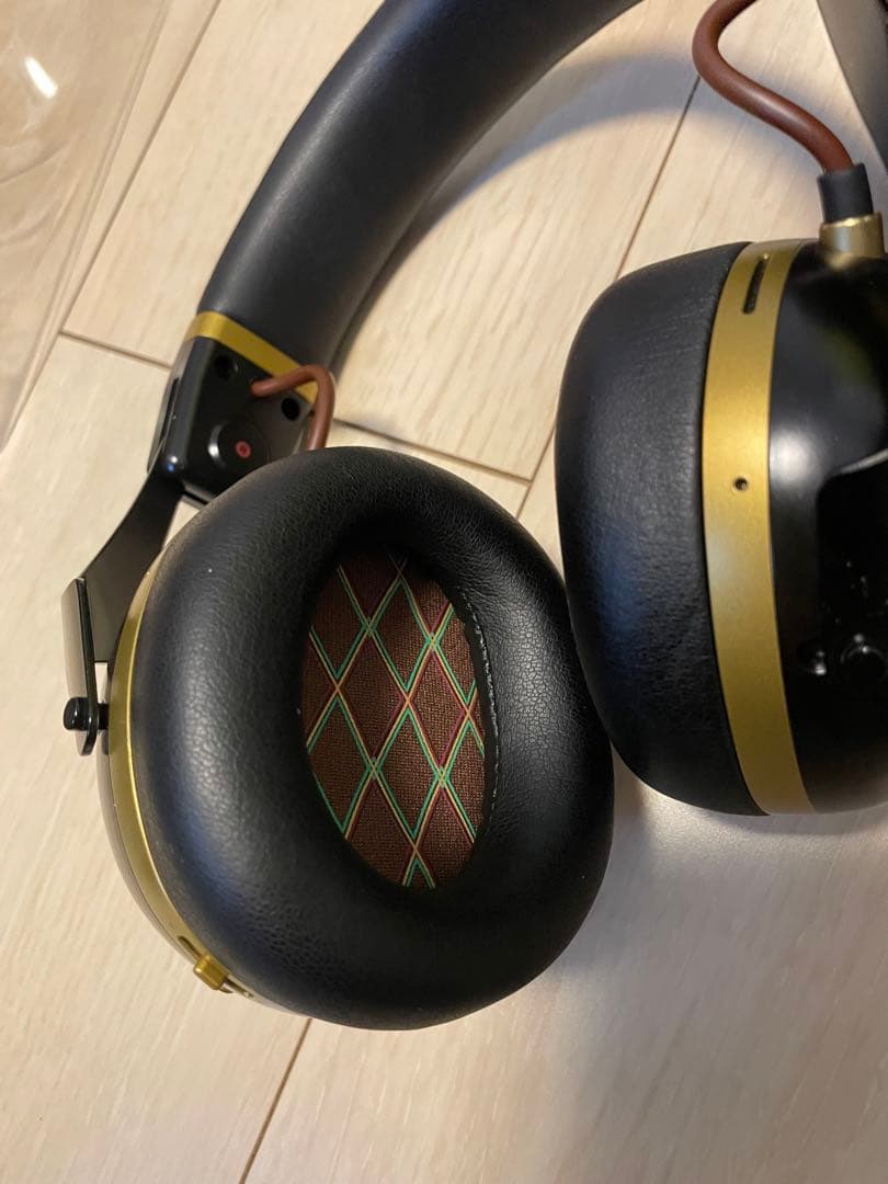 VH-Q1 ブラック ワイヤレスヘッドホン