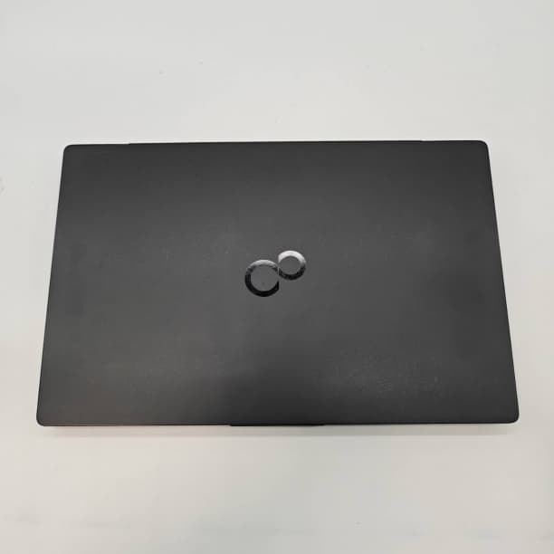 軽量 バッテリ◎ フルHD 13 富士通 i5-11 SSD256GB オフィス