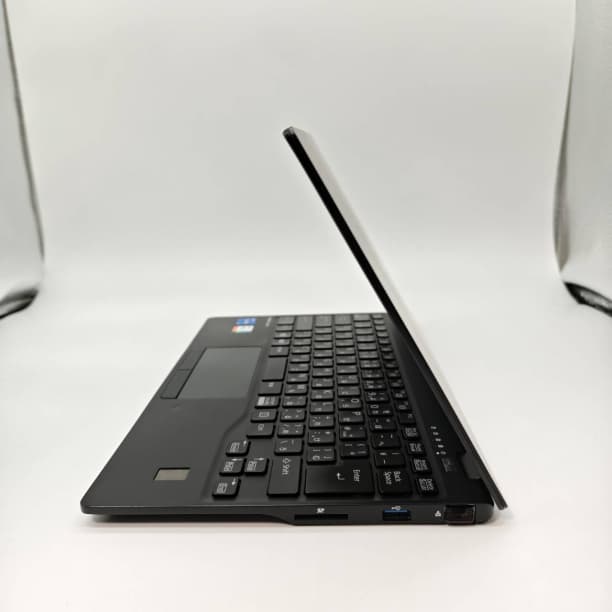 軽量 バッテリ◎ フルHD 13 富士通 i5-11 SSD256GB オフィス